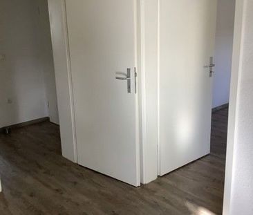 **Zentral & ruhig! Bezugsfertige 2-Zimmer-Wohnung mit Balkon** - Foto 1