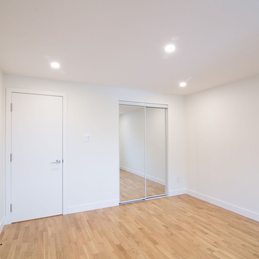 1565 Avenue Victoria - Photo 1