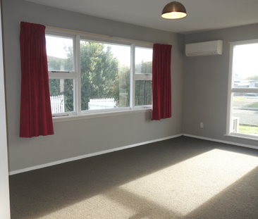 Comfortable 3-Bedroom Home – Lawns Included! - Photo 5 | Rentumo