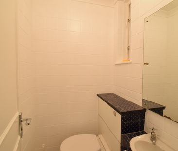 Room in a Shared House, Benham Close, SW11 - Photo 3