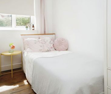 3 bedroom House To Let - Photo 4