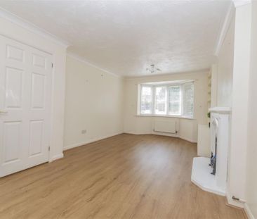 4 bed House To Let - Photo 1
