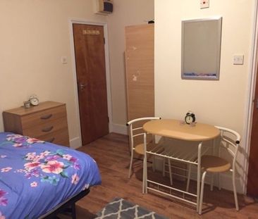 Studio Flat, Mount Pleasant Road, N17 - Photo 6