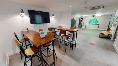 Gold Studio - Photo 3