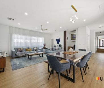 Well Appointed Spacious Home - Photo 4