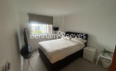 2 Bedroom flat to rent in The Boulevard, Imperial Wharf, SW6 - Photo 5