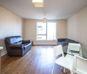 Falcon Drive, Cardiff, CF10 - Photo 1
