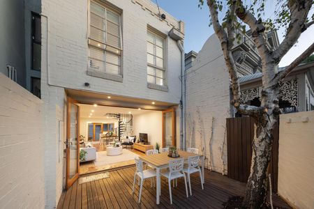 125 Napier Street, South Melbourne VIC 3205 - Photo 2