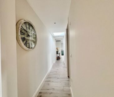 2 Bed Penthouse, Norwood Road, SE27 - Photo 1