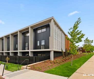 A Home That Thinks Ahead - Photo 4