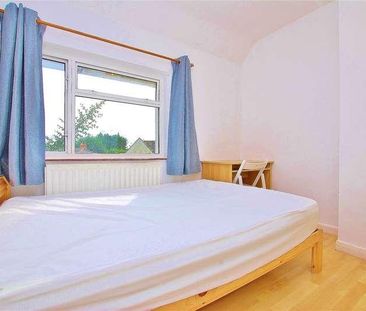 The Oval, Guildford, Surrey, GU2 - Photo 6