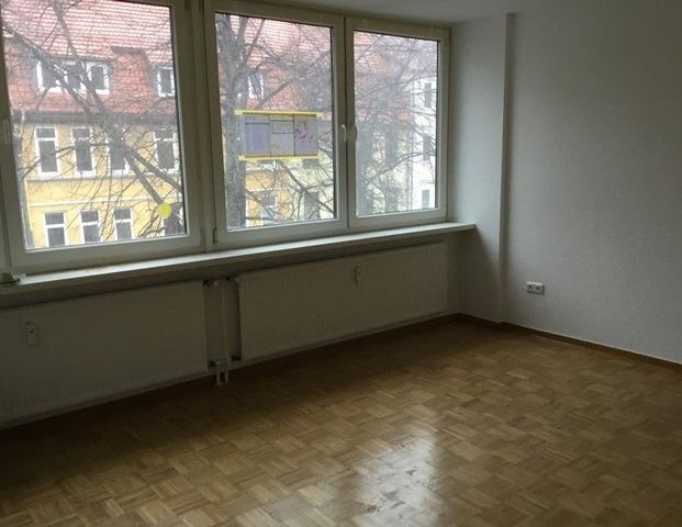 Attraktiv! 1-Zimmer-Single-Wohnung in zentraler Lage - Photo 1