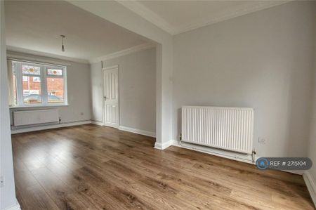 2 bedroom terraced house to rent - Photo 4