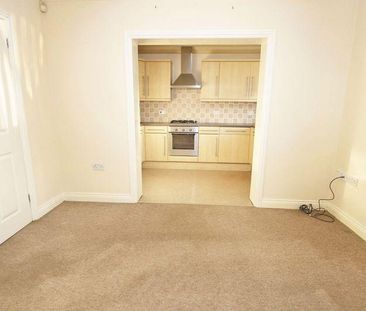 2 bedroom maisonette to rent - Photo 3