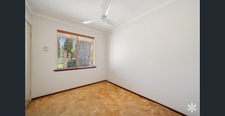 Spacious Family Home - Photo 3