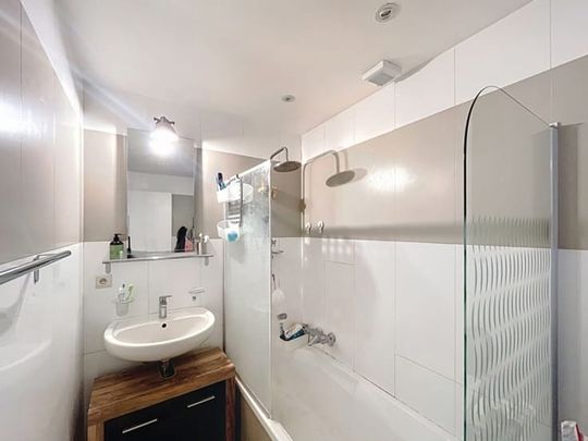 Appartement te huur - Photo 1