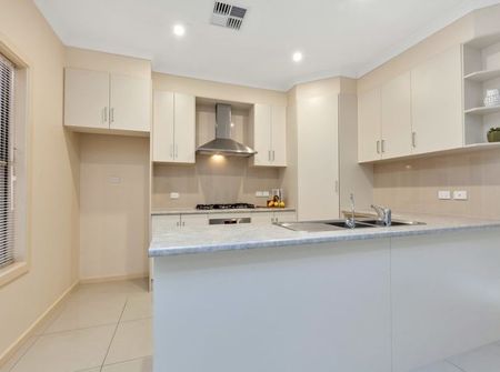 127B St Bernards Rd, Rostrevor SA 5073 - House For Rent - $750 | Domain - Photo 2
