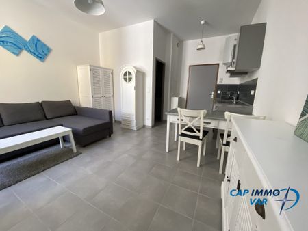 Location Appartement 1 pièce 24m² LE BEAUSSET 83330 - Photo 4