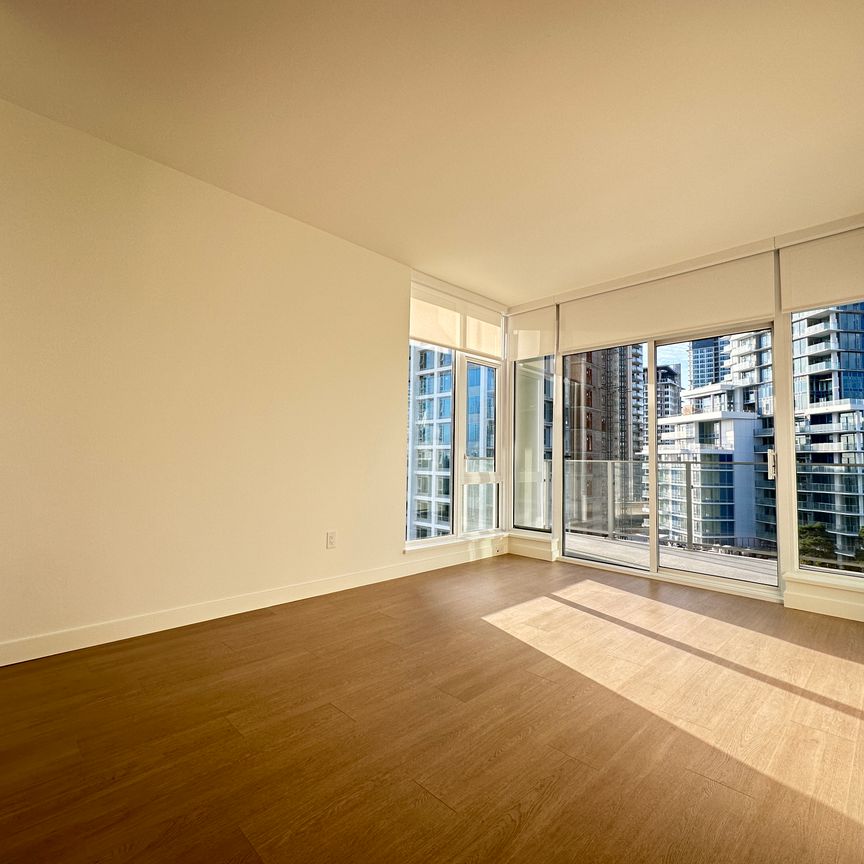 Modern 1 Bedroom Condo With Premium Amenities. - Photo 1