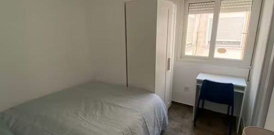 Carrer San Edesio, Manises, Valencian Community 46940 - Photo 2