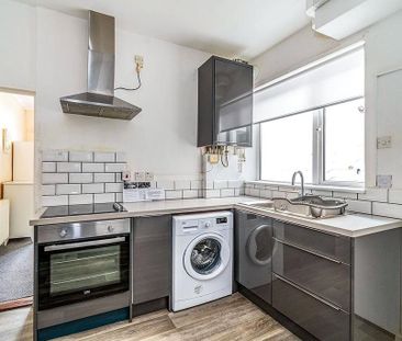 4 bedroom house to rent - Photo 2