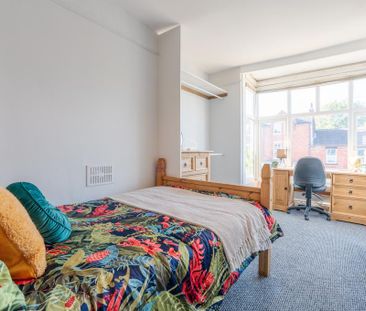 5 bedroom terraced house to rent - Photo 4