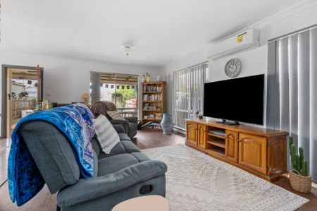 Brick Home 4x2 - Photo 2