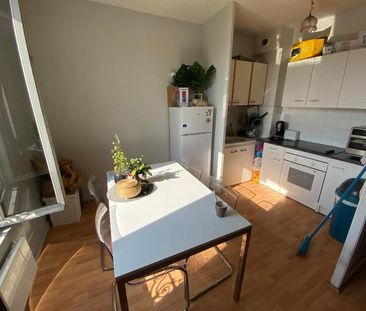 Location Appartement 2 pièces 45m² ST CHAMOND 42400 - Photo 2