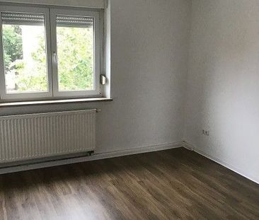 Altbauliebhaber gesucht! Gemütliche, helle 2,5-Zimmer-Dachgeschossw... - Photo 3