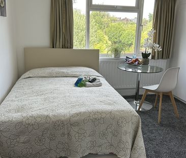 Room in a Shared House, Draycott Avenue, HA3 - Photo 4