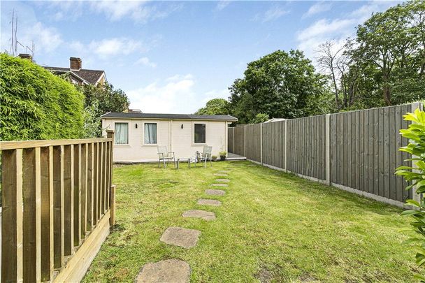 Hanworth Road, Whitton, Hounslow, TW4 5NU - Photo 1