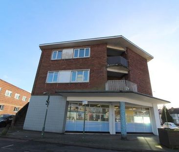 2 bedroom flat to rent - Photo 2