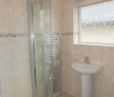 2 bedroom detached bungalow to rent - Photo 3