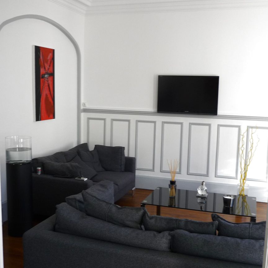 NANCY APPARTEMENT F3 DE CARACTERE, TRAVERSANT DE 70 M2 PROCHE DE LA GARE AVEC JARDIN COLLECTIF - Photo 1