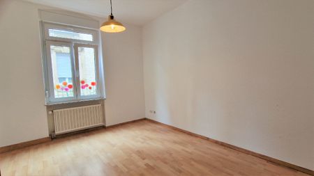 Mitten im Leben wohnen, schöner Altbau - Photo 2