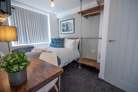 5 bedroom terraced house to rent - Photo 3