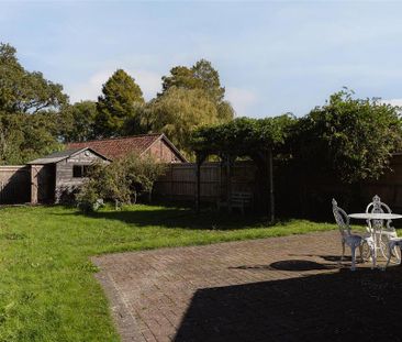 3 bedroom detached house to rent - Photo 3