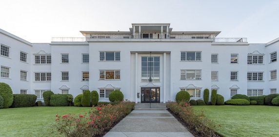 Somerset Manor - Photo 2