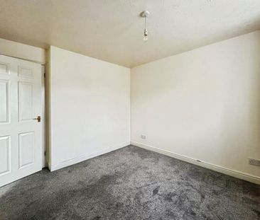 3 bedroom end of terrace house to rent - Photo 5