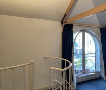 Room in a Shared Flat, Plantation Wharf, SW11 - Photo 4