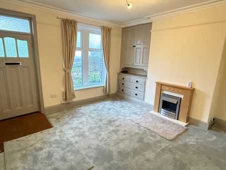 2 bedroom end of terrace house to rent - Photo 2