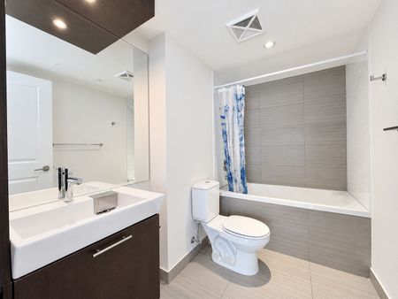 For Lease - 386 Yonge Street Unit# 2316, Toronto, Ontario - Photo 2