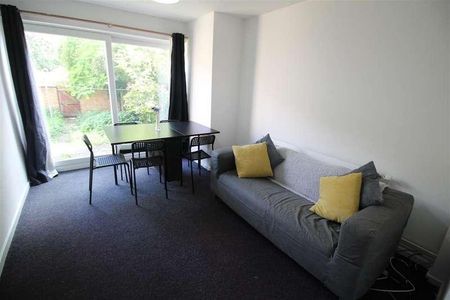 Harlaxton Walk, Nottingham, NG3 - Photo 2
