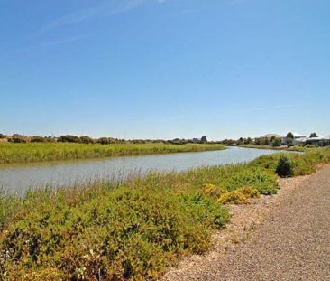 30 Hindmarsh Circuit, Mawson Lakes, SA 5095 - Photo 5