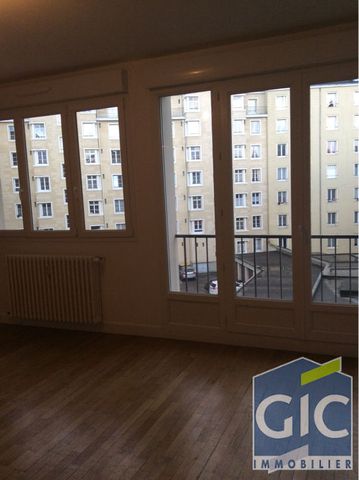 Location Appartement 2 pièces 58m² - Photo 3