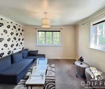 Caspian Way, Purfleet, RM19 - Photo 1