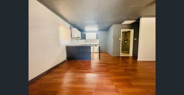 Private Sanctuary 2 bedroom Hidden Gem - Photo 1