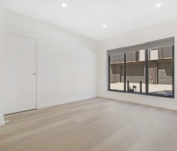 Low Maintenance Living! - Photo 6