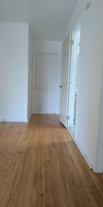5 1/2 - Montréal (Anjou) - 1 850 $/mois - Photo 4