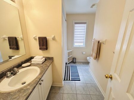 For Lease - 53 tara Crescent, Markham, Ontario - Photo 3